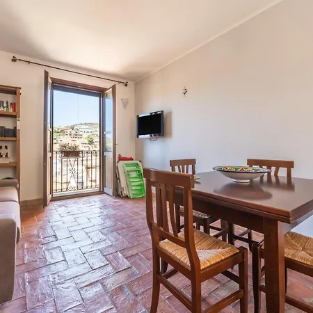 Rokkaria Apartmán *
